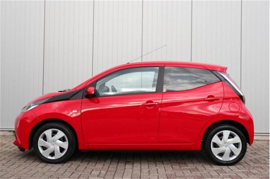 Toyota Aygo - 1.0 VVT-i x-play - 1