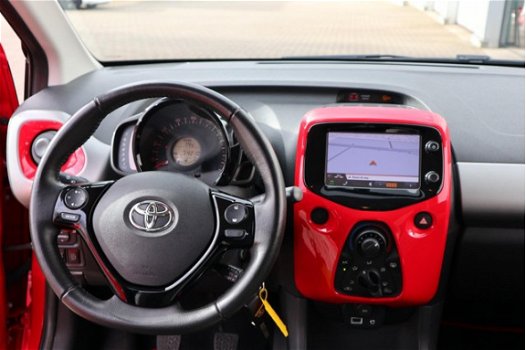 Toyota Aygo - 1.0 VVT-i x-play - 1