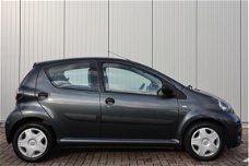 Toyota Aygo - 1.0 VVT-i Now