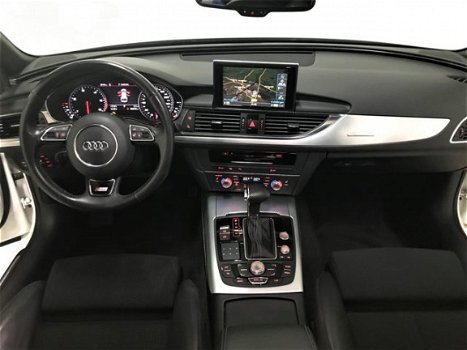 Audi A6 Avant - 3.0 TDI quattro 2X S Line Pano Luchtv 20 Inch Trekhaak Bose Enz - 1