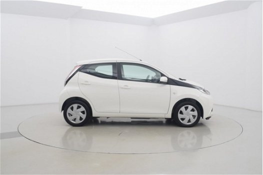 Toyota Aygo - 1.0 VVT-i x-Nav 5drs - 1