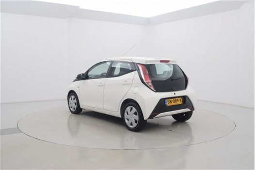 Toyota Aygo - 1.0 VVT-i x-Nav 5drs - 1