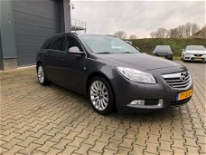 Opel Insignia Sports Tourer - 2.0 CDTI 160PK EF COSMO/ AIRCO / TREKHAAK/ LMV