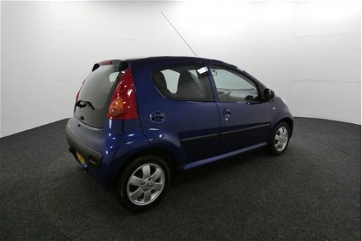 Peugeot 107 - 1.0-12V XS - 1