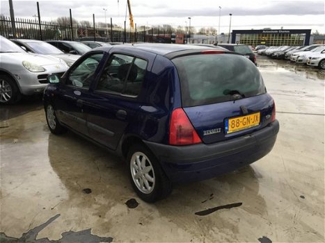 Renault Clio - 1.6 - 1