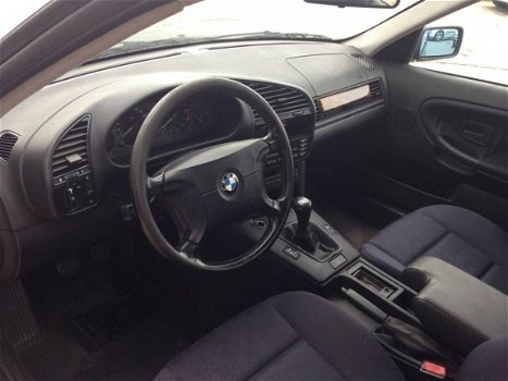 BMW 3-serie Touring - 316 I TOURING - 1