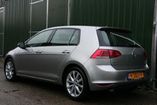 Volkswagen Golf - 1.6 TDI Highline BlueMotion DSG AUTOMAAT 81 KW, CLIMA, NAVI 2017