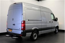 Volkswagen Crafter - 50 2.0 TDI 163PK L2H2 - Airco - Cruise - PDC - € 11.950, - Ex