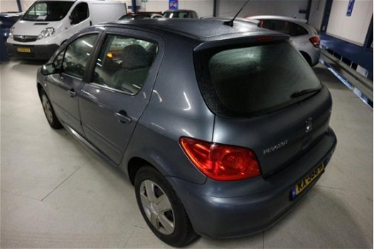 Peugeot 307 - 1.6-16V XT AUTOMAAT / 61000km / LUXE UITVOERING - 1