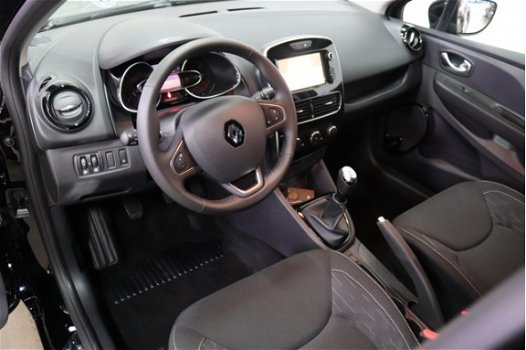 Renault Clio Estate - TCe 90pk Limited | Parkeersensoren | - 1