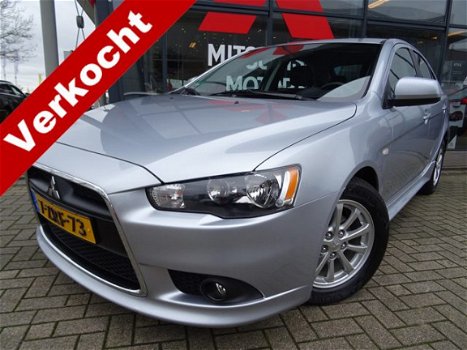 Mitsubishi Lancer Sportback - 1.6 Limited Edition *CLIMATE CONTROL*STOELVERWARMING* TREKHAAK*1e EIGE - 1