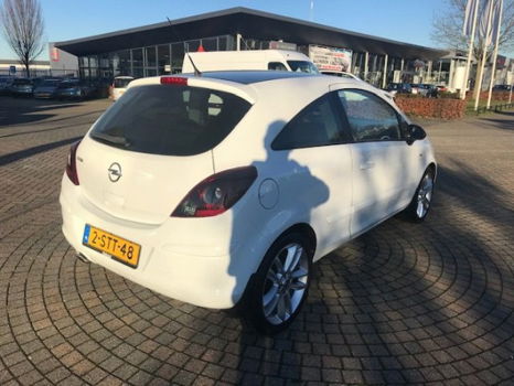 Opel Corsa - 1.4 Twinport 100pk 3d Color Edition - 1