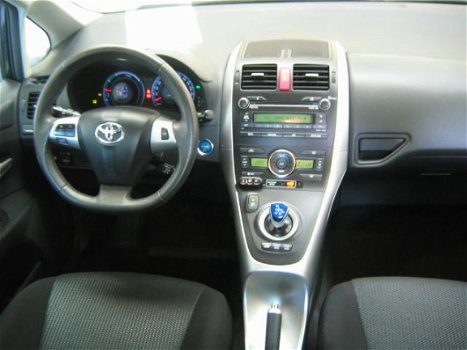 Toyota Auris - 1.8 FULL HYBRID Dynamic incl Bovag garantie - 1
