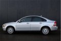 Volvo S40 - 2.4 Momentum Airco/Cruise/Lmv/Trekhaak/Apk 10-2020 - 1 - Thumbnail