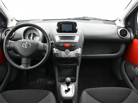 Toyota Aygo - 1.0-12V Comfort Navigator Automaat - 1