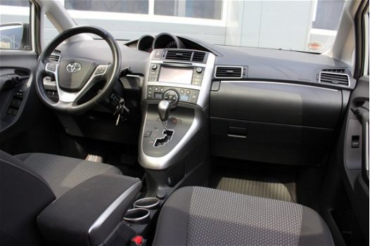 Toyota Verso - 1.8 VVT-i Business Automaat | Trekhaak | Panoramadak | Navigatie | Climate Control | - 1