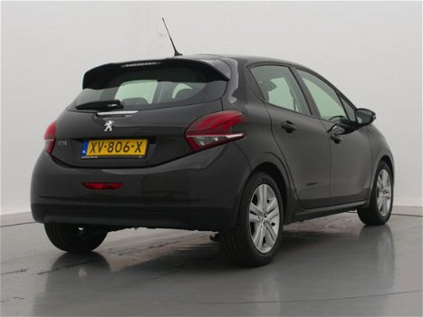 Peugeot 208 - 1.2 82pk Signature | Navigatie | Airco | Parkeersensoren | Regensensor | Cruise Contro - 1