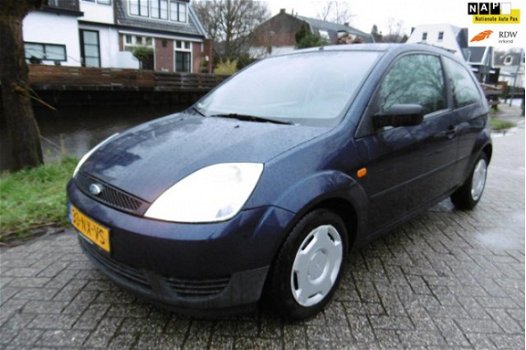 Ford Fiesta - 1.3 Ambiente 2e eigenaar Stuurbekrachtiging Zuinig - 1