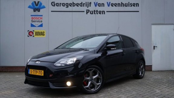 Ford Focus - ST 2.0 250pk ST-2 Recaro Navi 18inch LM Keyless NL auto 58826km *1e Eigenaar - 1