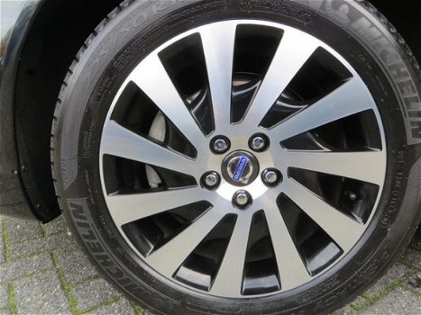 Volvo V70 - 1.6 D2 SUMMUM POWERSHIFT LEDER XENON SCHUIFDAK PDC - 1