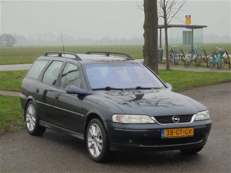 Opel Vectra Wagon - 1.8-16V Irmscher Edition * Airco * Nw-Apk * KOOPJE - 1