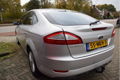 Ford Mondeo - 2.0 16v Limited 5 deur Trekhaak | Dealeronderhouden | Navigatie - 1 - Thumbnail