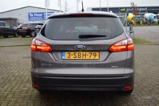 Ford Focus Wagon - 1.6 TDCI ECOnetic Lease Titanium | Xenon Verlichting | Keyless entry | Navigatie