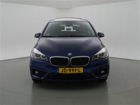 BMW 2-serie Gran Tourer - 214D 7-PERS. + PANORAMA / SPORTSTOELEN / HEAD-UP / NAVI PRO / CAMERA / LED - 1