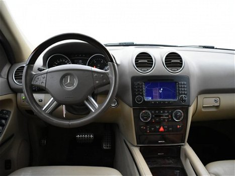 Mercedes-Benz M-klasse - 320 CDI V6 AUT. AMG SPORT + LUCHTVERING / SCHUIFDAK / 20 INCH / KEYLESS-GO - 1