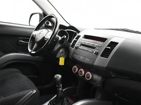 Mitsubishi Outlander - 2.0 AWD DI-D INTENSE+ 7 PERS +ROCKFORD FOSGATE / AFN. TREKHAAK - 1