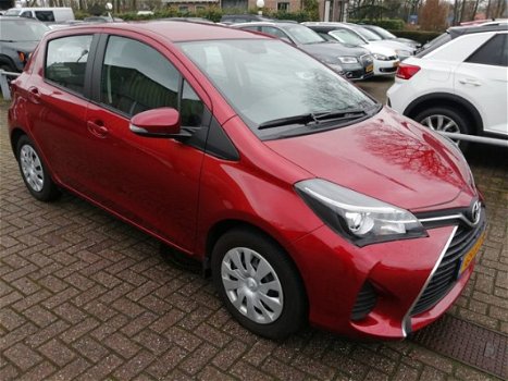 Toyota Yaris - 1.3 VVT-i Aspiration AUTOMAAT 1e EIG - 1