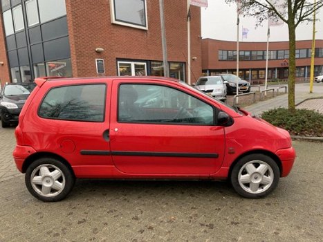 Renault Twingo - 1.2-16V Privilège Stuurbekrachtiging, Cv op Afstand, Electr.ramen - 1