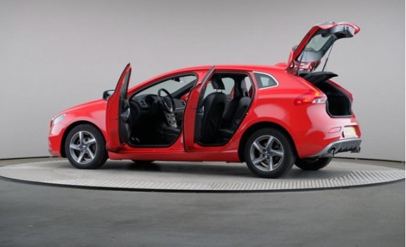 Volvo V40 - D2 Business Sport R Line, Navigatie - 1