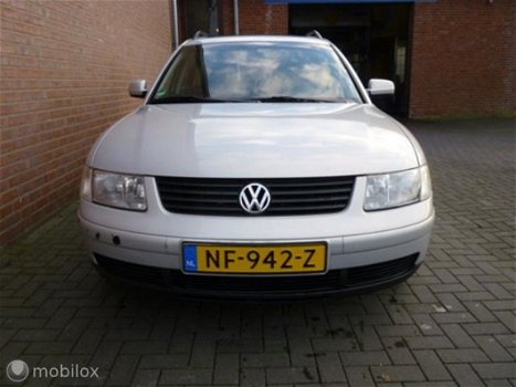 Volkswagen Passat Variant - - 2.8 V6 SYNCRO COMFORTLINE - 1