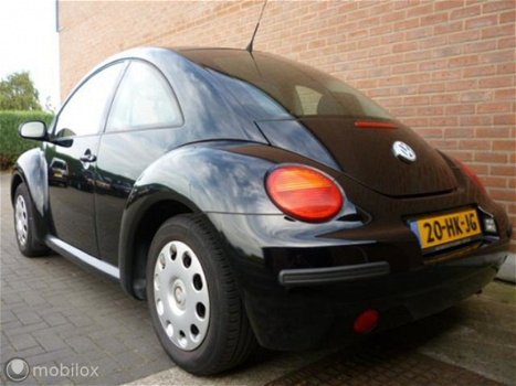 Volkswagen New Beetle - - 1.6 - 1