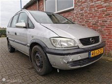Opel Zafira - - 1.8-16V Comfort