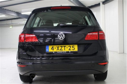 Volkswagen Golf Sportsvan - 1.2 TSI Navigatie | Cruise Control | Airco | El. raambed. | El. verstelb - 1