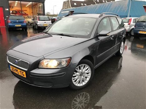 Volvo V50 - 1.8 Elan MOOI, SPORTIEF & GOED voor 2850, - euro - 1