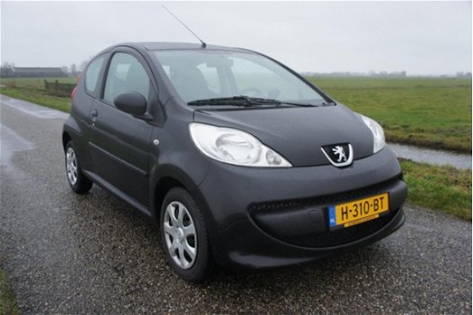 Peugeot 107 - 1.0-12V XS Automaat Airco - 1