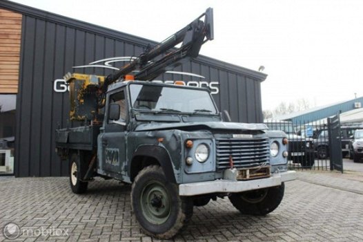 Land Rover Defender - - 127 - 1