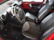 Peugeot 107 - Accent 1.0-12V / 5-Deurs / Airco - 1 - Thumbnail