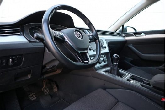 Volkswagen Passat Variant - 1.6 TDI Comfortline Executive - 1