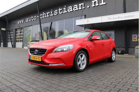 Volvo V40 - 2.0 D4 Momentum Business - 1