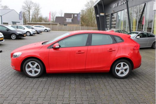 Volvo V40 - 2.0 D4 Momentum Business - 1