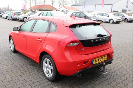 Volvo V40 - 2.0 D4 Momentum Business - 1