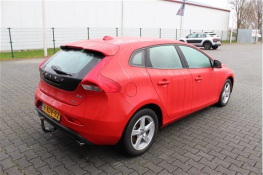 Volvo V40 - 2.0 D4 Momentum Business - 1