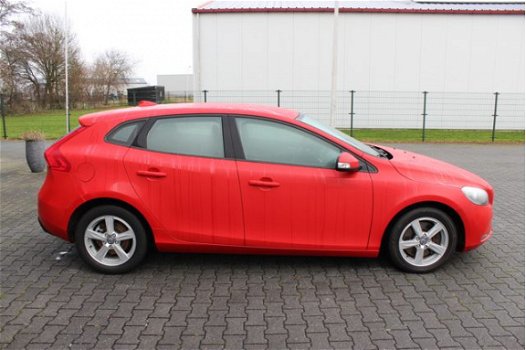 Volvo V40 - 2.0 D4 Momentum Business - 1