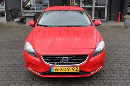 Volvo V40 - 2.0 D4 Momentum Business - 1