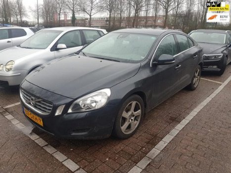 Volvo S60 - 1.6 DRIVe Momentum 2011 Navi Airco Koppeling defect - 1