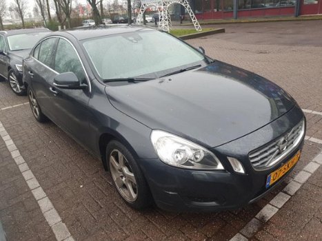 Volvo S60 - 1.6 DRIVe Momentum 2011 Navi Airco Koppeling defect - 1